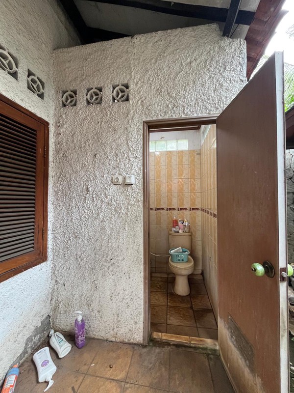 Rumah Luas Besar dgn halaman luas di Pesanggrahan, Jakarta Selatan