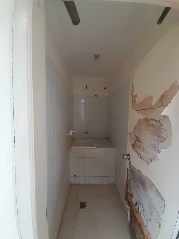 Dijual Rumah/Kantor 2,5 Lantai Di Bendungan Lihir, Jakarta Pusat