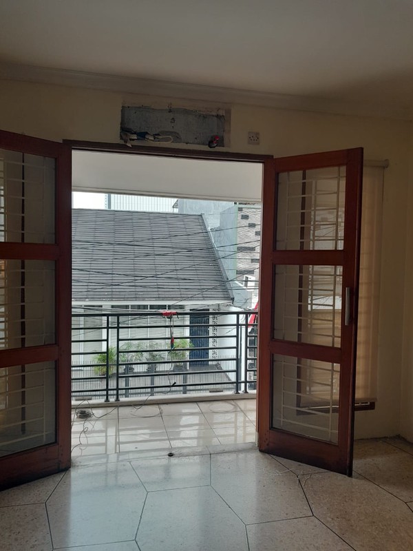 Dijual Rumah/Kantor 2,5 Lantai Di Bendungan Lihir, Jakarta Pusat