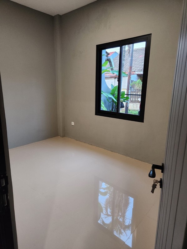 Rumah 2 Lantai Bagus dengan Desain Modern Siap Huni @Serpong, Tangsel