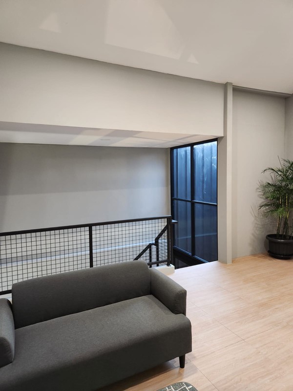 Rumah 2 Lantai Bagus dengan Desain Modern Siap Huni @Serpong, Tangsel