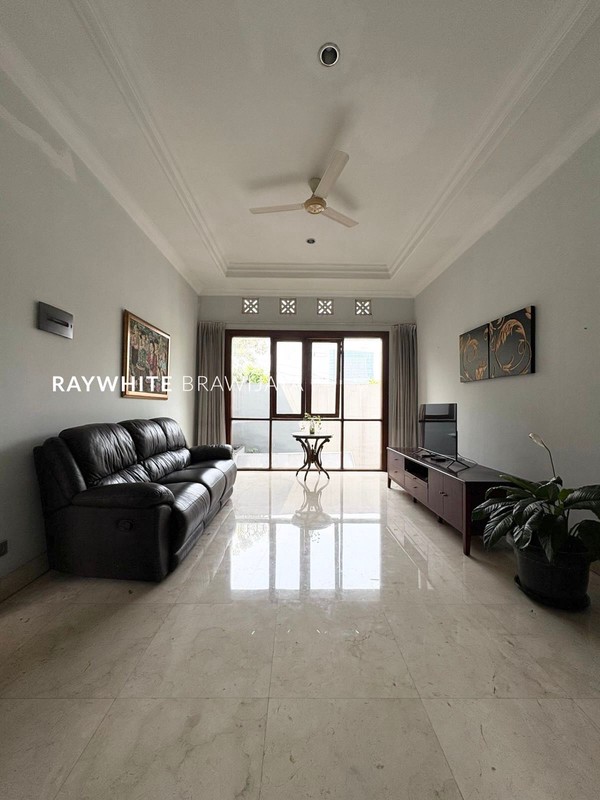 Townhouse Siap Huni Lingkungan Tenang Area Ampera