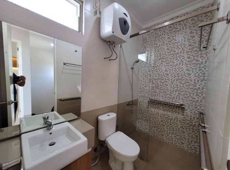 Rumah Mewah Furnish Dekat Artos Mall, Mertoyudan Magelang