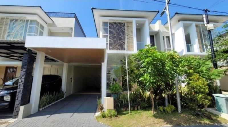 Rumah Mewah Furnish Dekat Artos Mall, Mertoyudan Magelang
