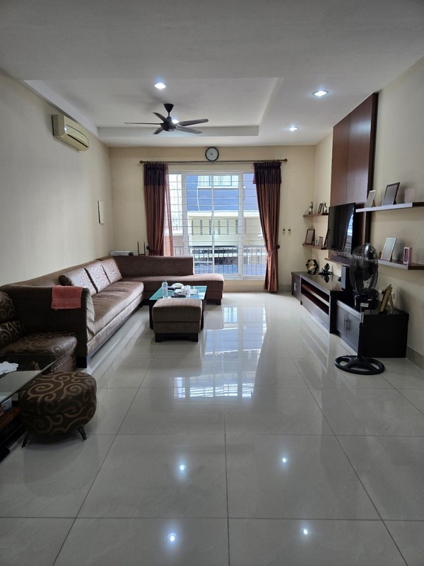 Rumah semi f  3 lt Sunter