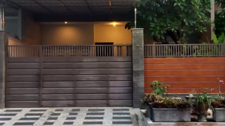 4 Milyar-an Dijual Rumah Araya 1 Galaxy Bumi Permai Surabaya Timur Bonus Full Furnished Mewah Modern Strategis Row Jalan Lebar - SHM