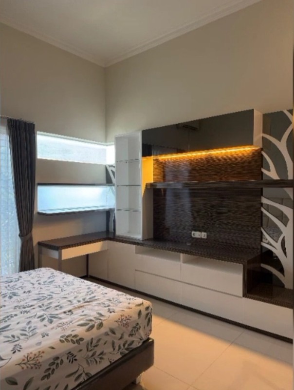 4 Milyar-an Dijual Rumah Araya 1 Galaxy Bumi Permai Surabaya Timur Bonus Full Furnished Mewah Modern Strategis Row Jalan Lebar - SHM