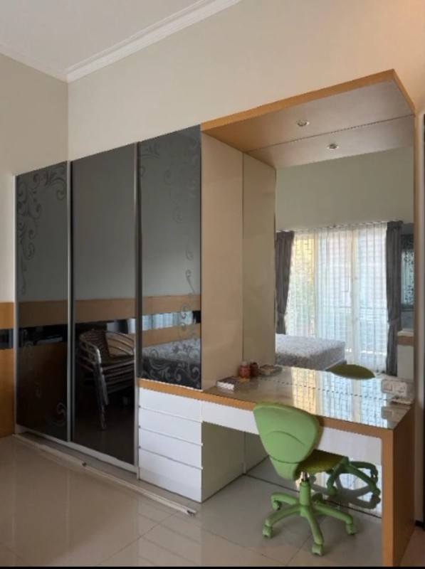 4 Milyar-an Dijual Rumah Araya 1 Galaxy Bumi Permai Surabaya Timur Bonus Full Furnished Mewah Modern Strategis Row Jalan Lebar - SHM