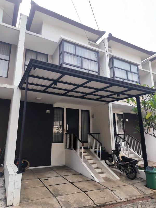 Dijual Rumah The Villas Serpong - Fully Furnished, Siap Huni!