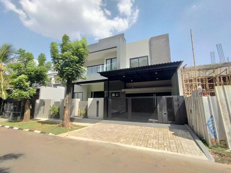 BRAND NEW HOUSE di PUSPITA LOKA, BSD dekat Al-Azhar