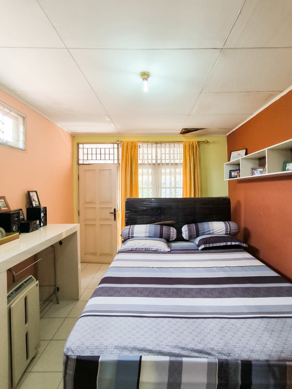 Rumah dalam cluster,securty 24 jam,jalan lebar di Bintaro Jaya 9.