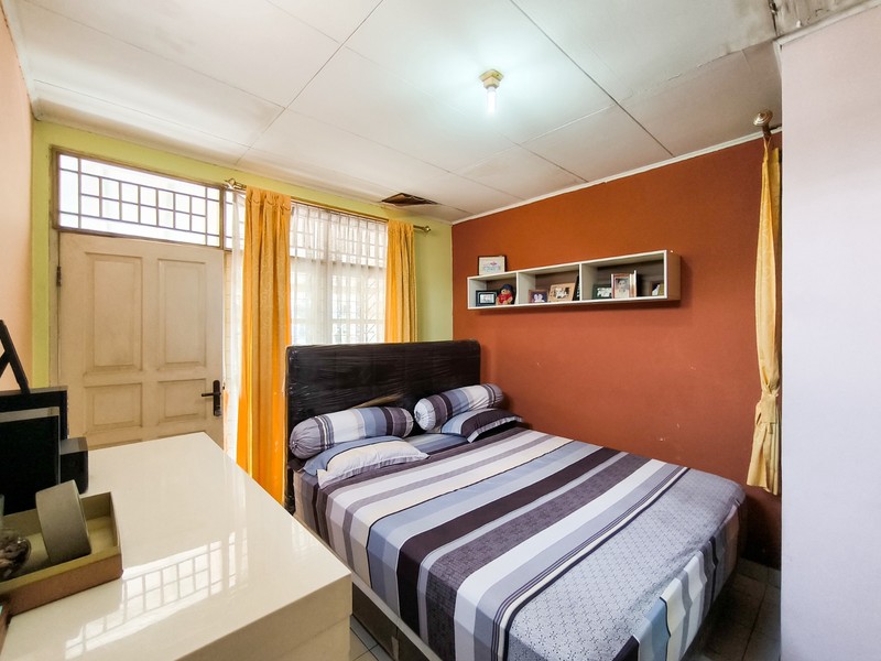 Rumah dalam cluster,securty 24 jam,jalan lebar di Bintaro Jaya 9.