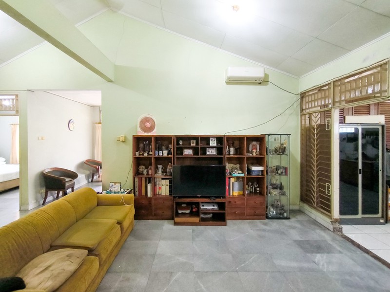 Rumah dalam cluster,securty 24 jam,jalan lebar di Bintaro Jaya 9.