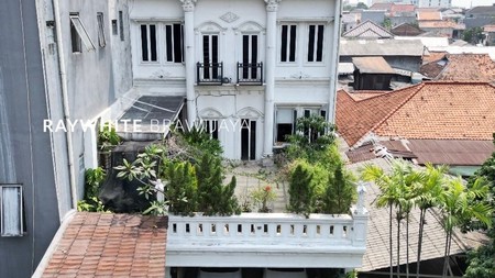 Rumah Bangunan 4,5 Lantai Lokasi Strategis Area Duren Tiga Raya
