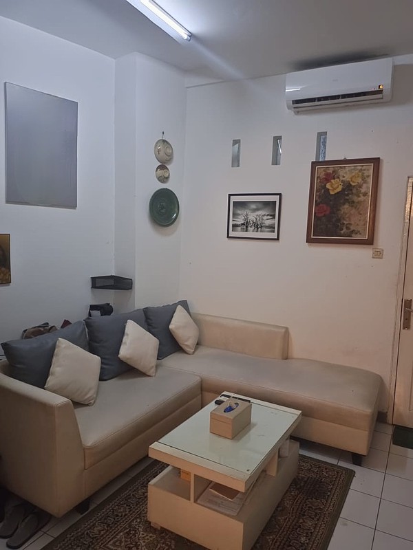 Dijual Rumah Full Furnished - Lokasi Strategis di Bintaro!