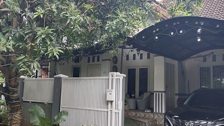 Dijual Rumah Full Furnished - Lokasi Strategis di Bintaro!