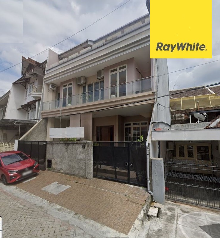 Dijual Rumah Di jalan Lesti Surabaya
