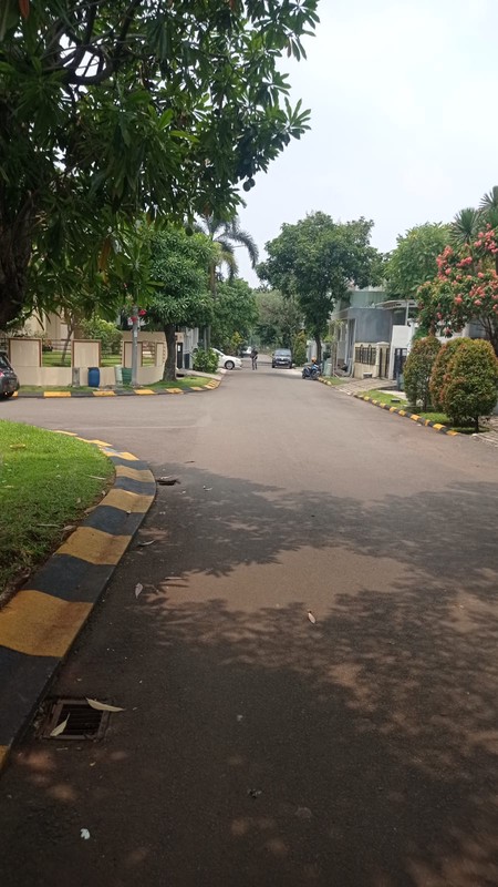 Rumah rapi di Puspita Loka BSD