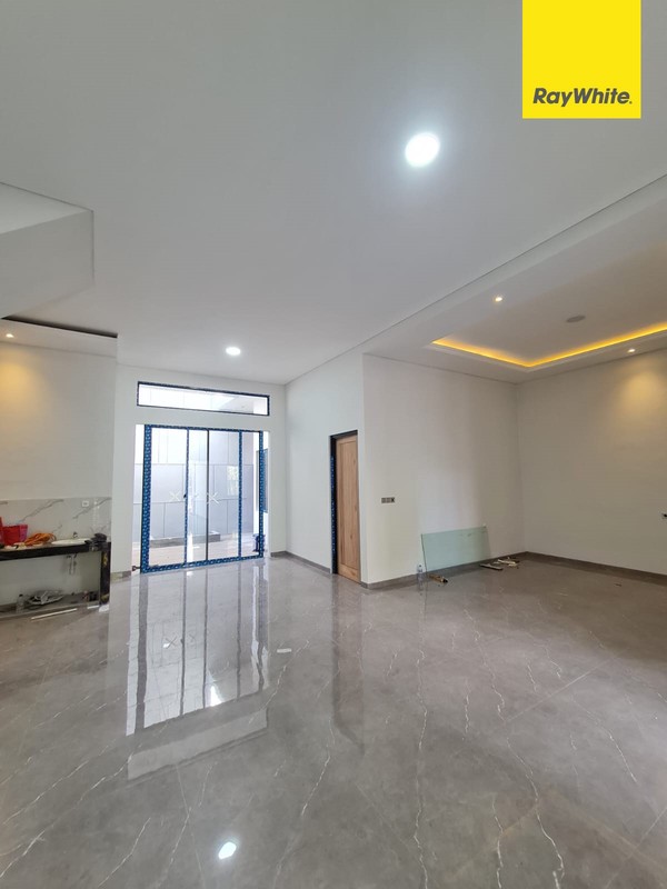 Dijual Rumah Baru di Manyar Kertoadi Surabaya