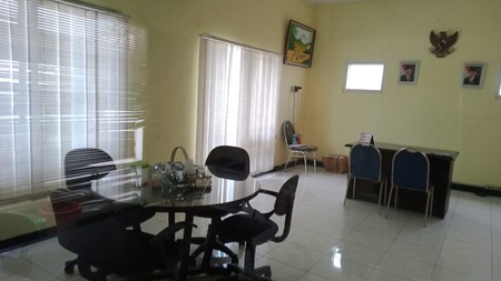 Rumah Kantor Siap Pakai di Kertajaya Surabaya - SHM, Hadap Utara
