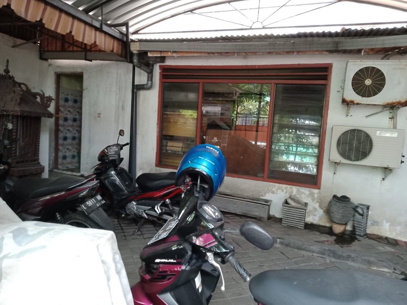Rumah Kantor Siap Pakai di Kertajaya Surabaya - SHM, Hadap Utara