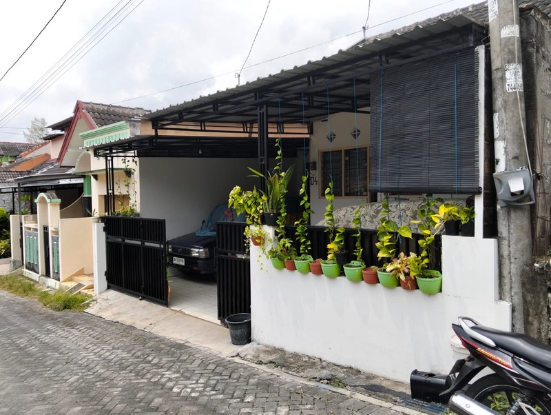 Rumah Dalam Perum Bangunjiwo Sejahtera, Lokasi Dekat Jiwajawi Jogjakarta