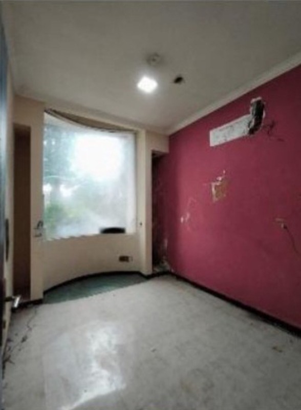 Murah 1 Milyar-an Rumah Griya Babatan Mukti - Samping Royal Residence Wiyung - Spesial Row Jalan Lebar 3 Mobil - Shm - Dekat Pakuwon Mall, Citraland, Akses Tol Gunung Sari
