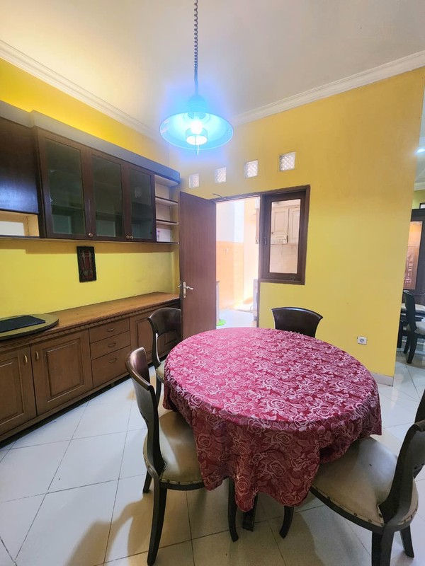 Disewakan rumah nyaman area cipinang jakarta timur