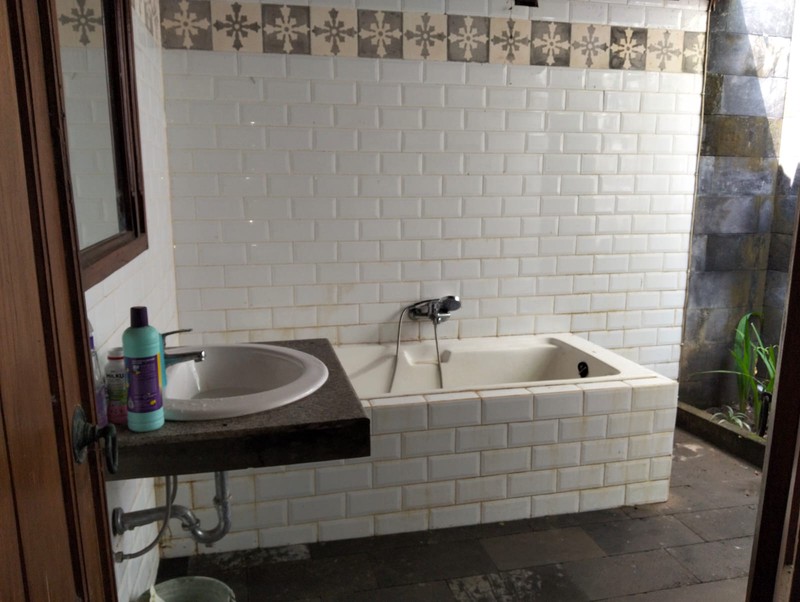 Investasi Homestay Joglo & horse Stable Lokasi Dekat Jalan Parangtritis