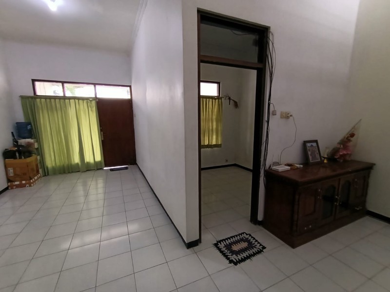 Rumah Bagus Dijual Petemon Sidomulyo Sawahan Surabaya