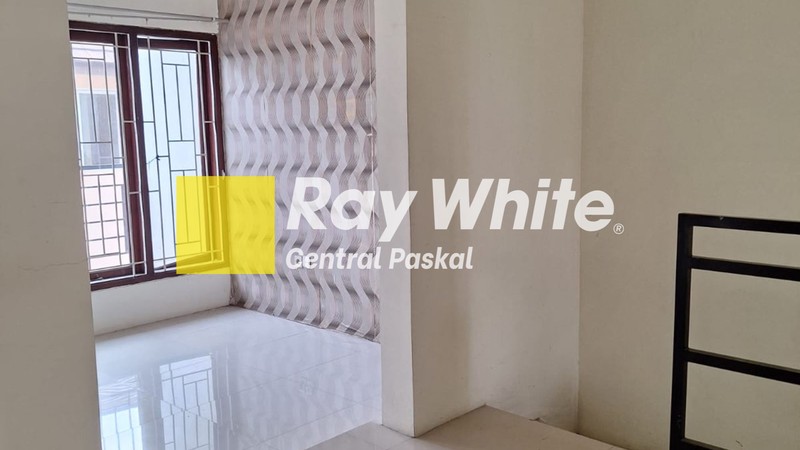 Rumah 2 Lantai di Anatapani Kota Bandung