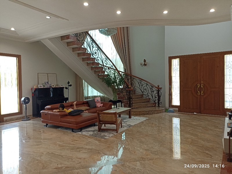Rumah mewah Sunter