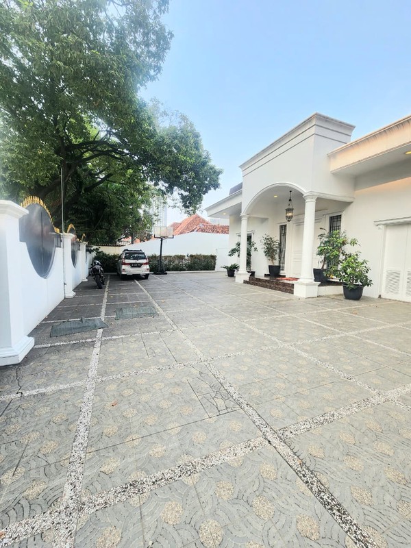 Disewakan Rumah Mewah Area Menteng Jakarta Pusat