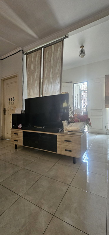Rumah 2 Lantai Siap Huni di Srengseng Jakarta Barat