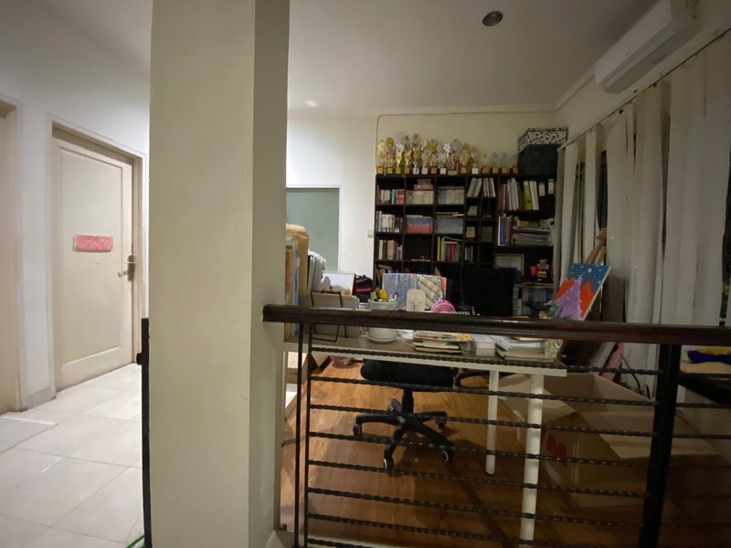 Rumah 2 Lantai Siap Huni di Srengseng Jakarta Barat