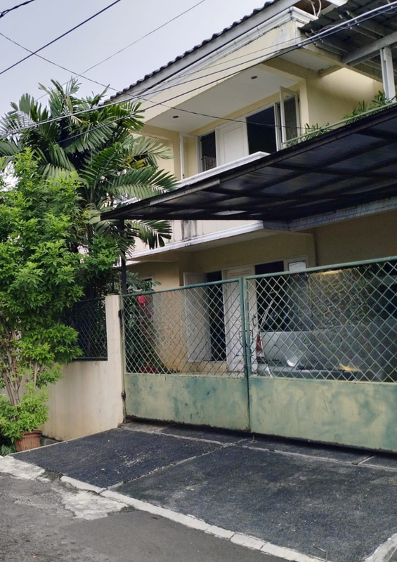 Cinere bukit cinere indah luas 327 rumah 2 lantai komplek ex pondok indah