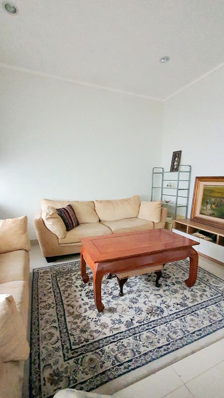 Rumah Bagus,dalam cluster di Bintaro Jaya 9.