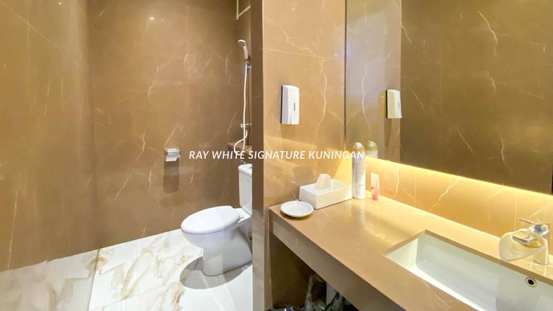 Dijual Ruko Gandeng di Jl Kendal Menteng Cocok Untuk Usaha