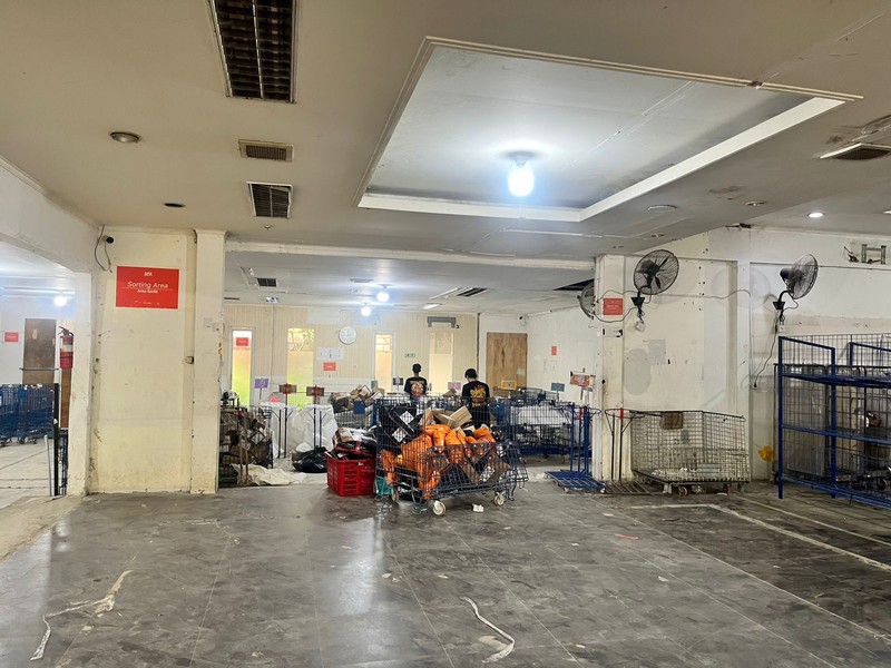 Dijual Cepat, Tempat Usaha di Lebak Bulus, lokasi sangat strategis