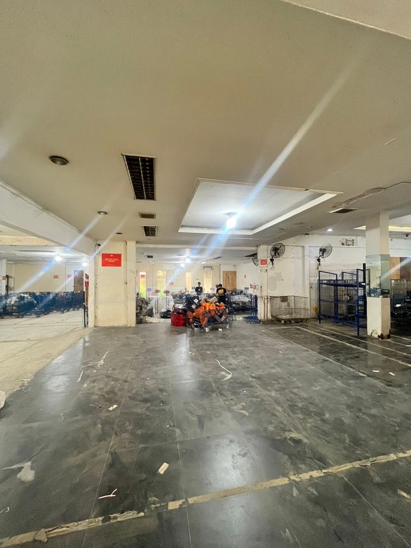 Dijual Cepat, Tempat Usaha di Lebak Bulus, lokasi sangat strategis