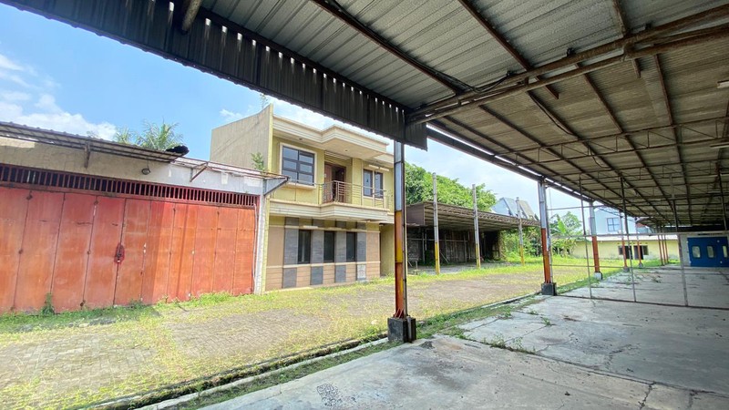 Disewa Bengkel Mobil - Lokasi Strategis di Jalan Raya Pondok Cabe 