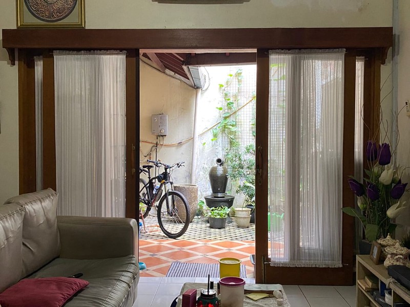RUMAH TINGGAL DI GRAHA CINERE, DKT DGN EXIT TOL DESARI