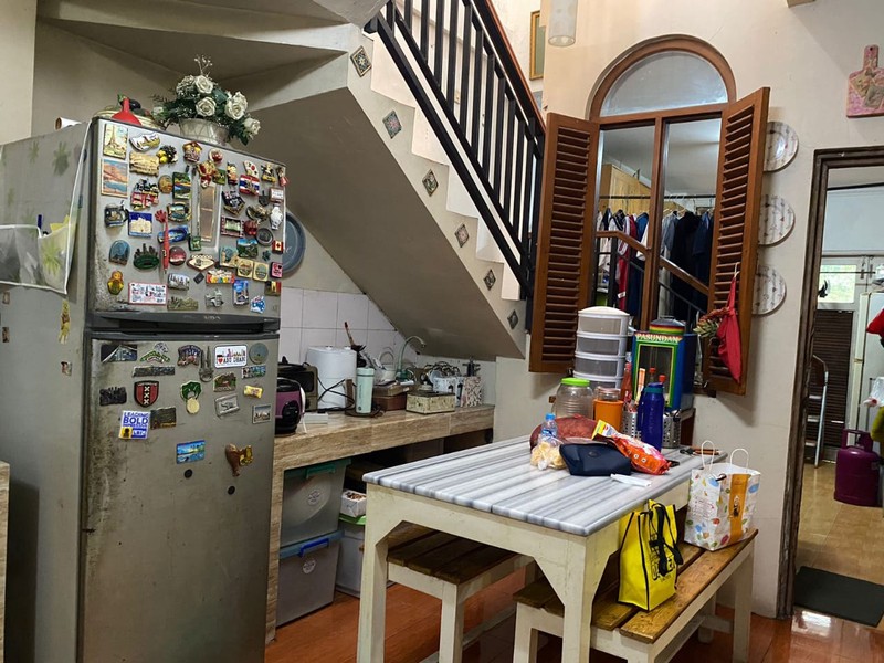 RUMAH TINGGAL DI GRAHA CINERE, DKT DGN EXIT TOL DESARI