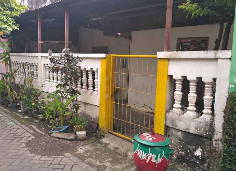 Dijual rumah daerah Surabaya Pusat area Manukan Indah