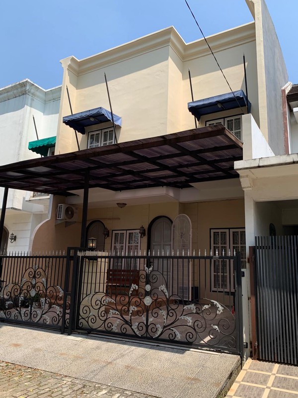 Rumah minimalis siap huni di bintaro