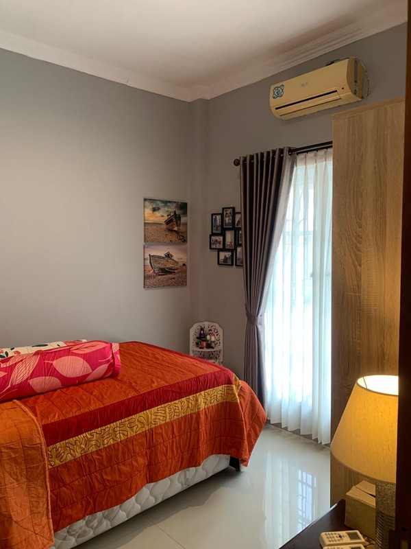 Rumah minimalis siap huni di bintaro