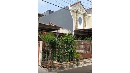 Rumah Tua hitung tanah Jl Pinang Emas, Pondok Indah Jual Cepat, BU