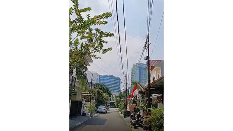 Rumah Tua hitung tanah Jl Pinang Emas, Pondok Indah Jual Cepat, BU