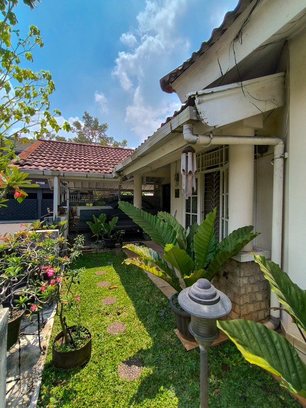 Rumah dalam cluster,securty 24 jam,jalan lebar di Bintaro Jaya 9