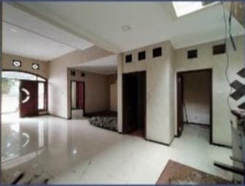 Dijual  Rumah Dua Lantai Griya Babatan Mukti Wiyung